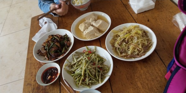 萬家炊上市，機遇與挑戰(zhàn)并存的時刻
