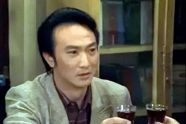 鄭乾龍，演技、影響力與公眾形象的探究